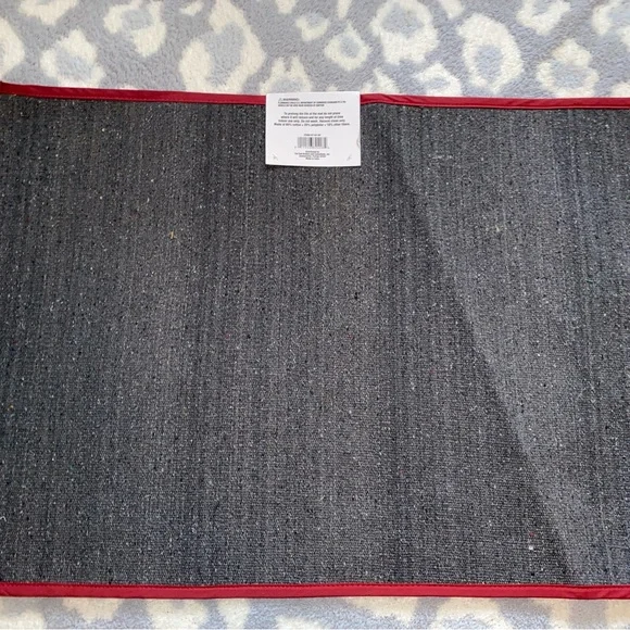 Holiday rug - Picture 3 of 3